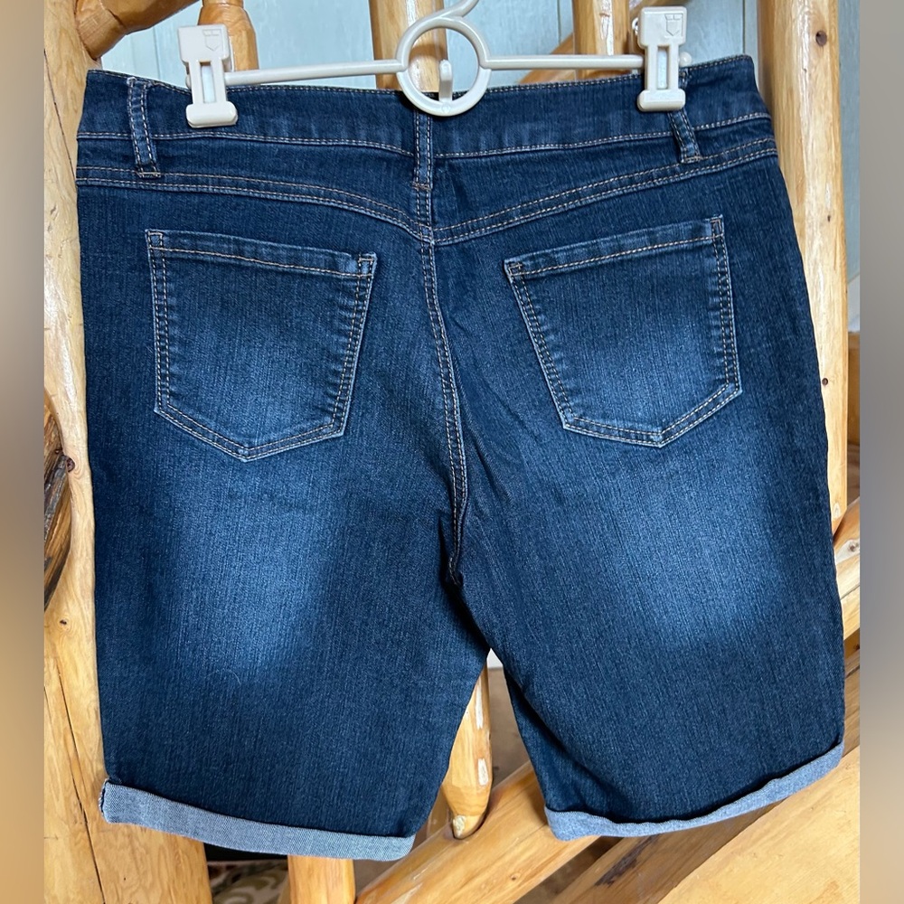 SUMMER - d. jeans New York cuffed Denim Shorts - Picture 3 of 5
